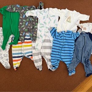 10 NB Footie Sleepers GUC